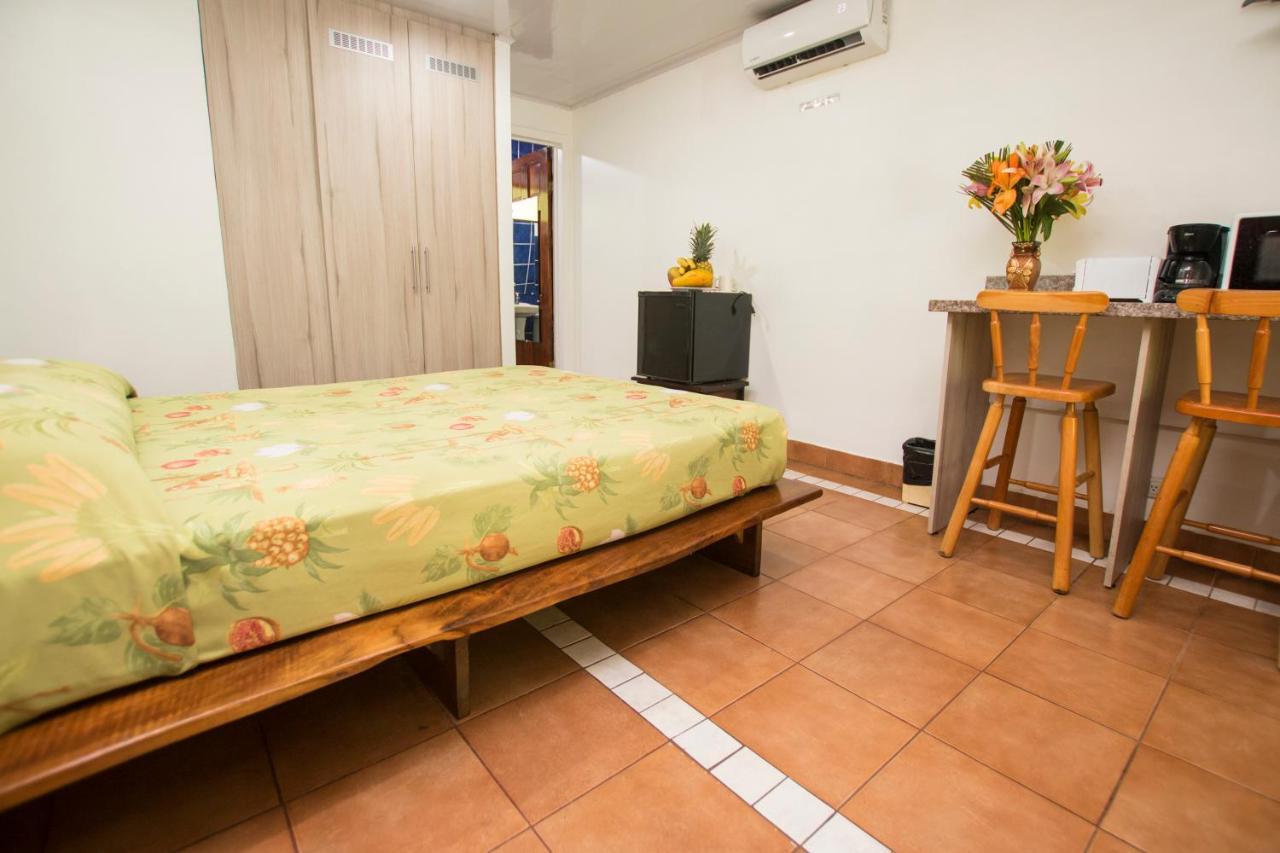 Oceanfront Hotel Verde Mar Direct Access To The Beach Manuel Antonio Luaran gambar