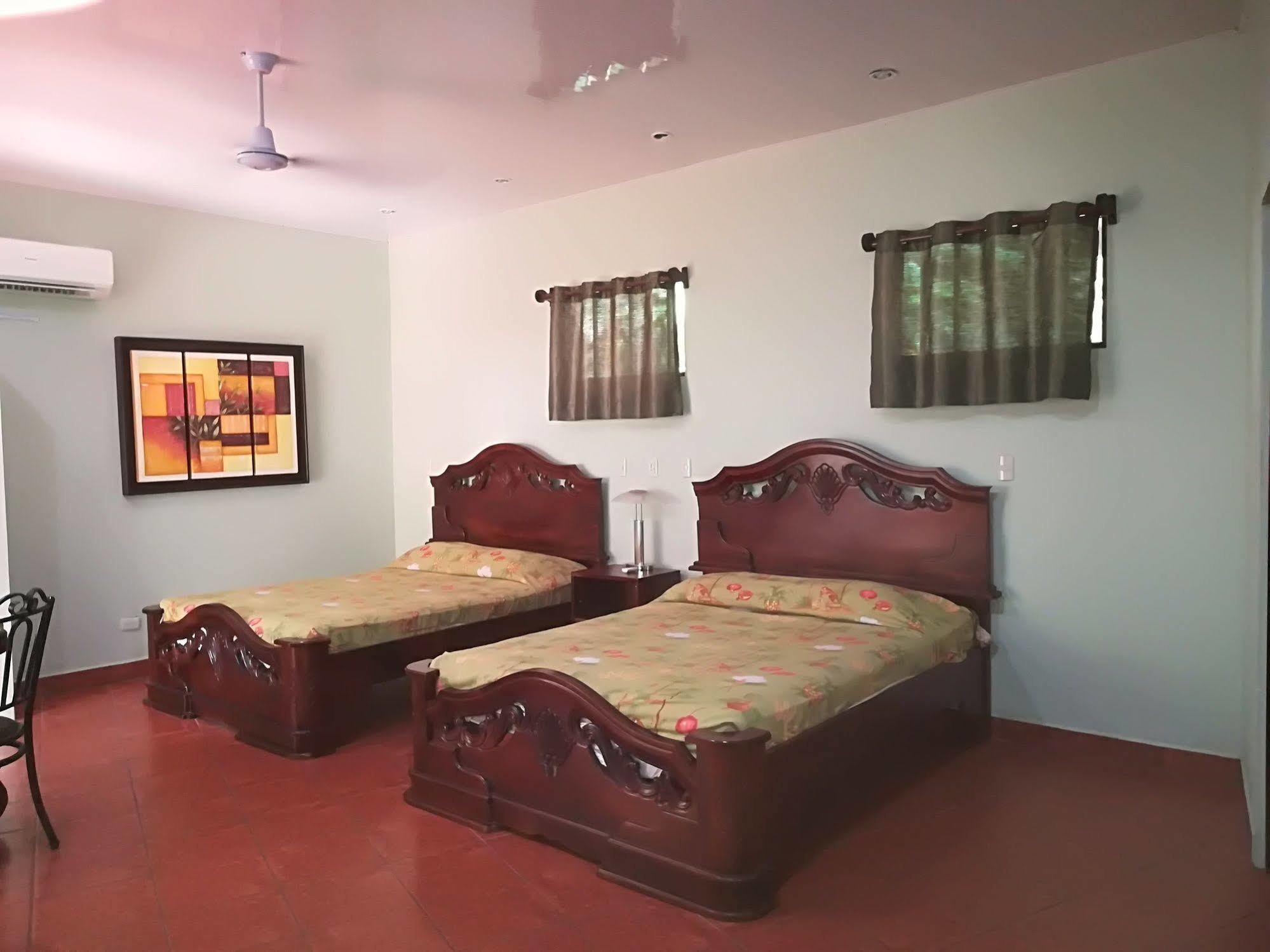 Oceanfront Hotel Verde Mar Direct Access To The Beach Manuel Antonio Luaran gambar